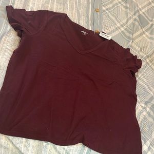 Old Navy V-neck XL. NWT.